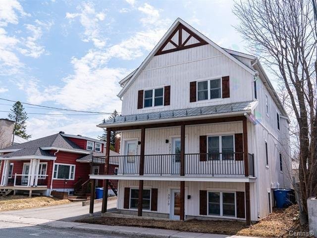 Front of Structure - 3021 Rue St-Charles, Sainte-Adèle, QC - Outdoor With Deck Patio Veranda With Facade