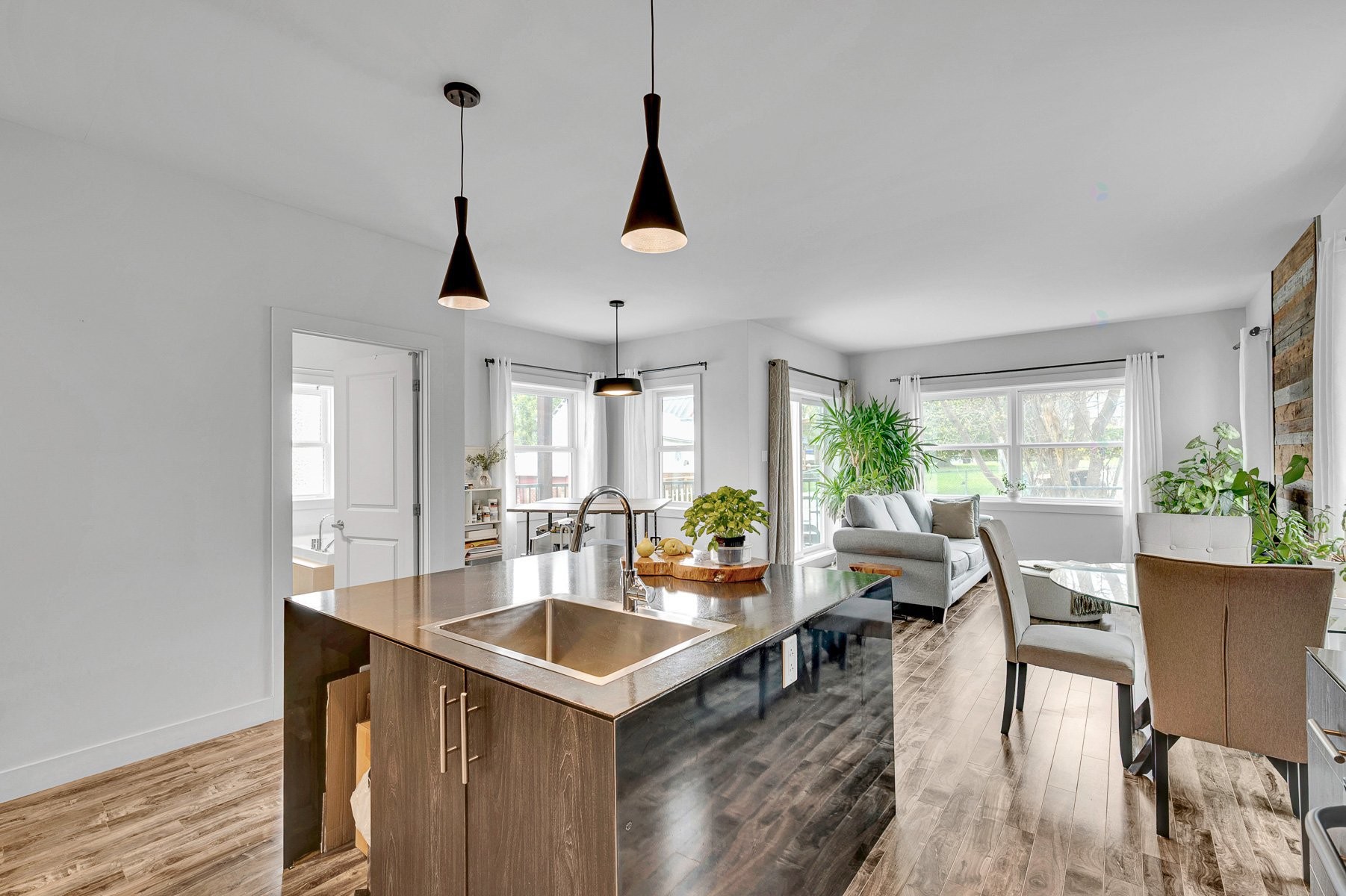 Kitchen - 3021 Rue St-Charles, Sainte-Adèle, QC - Indoor