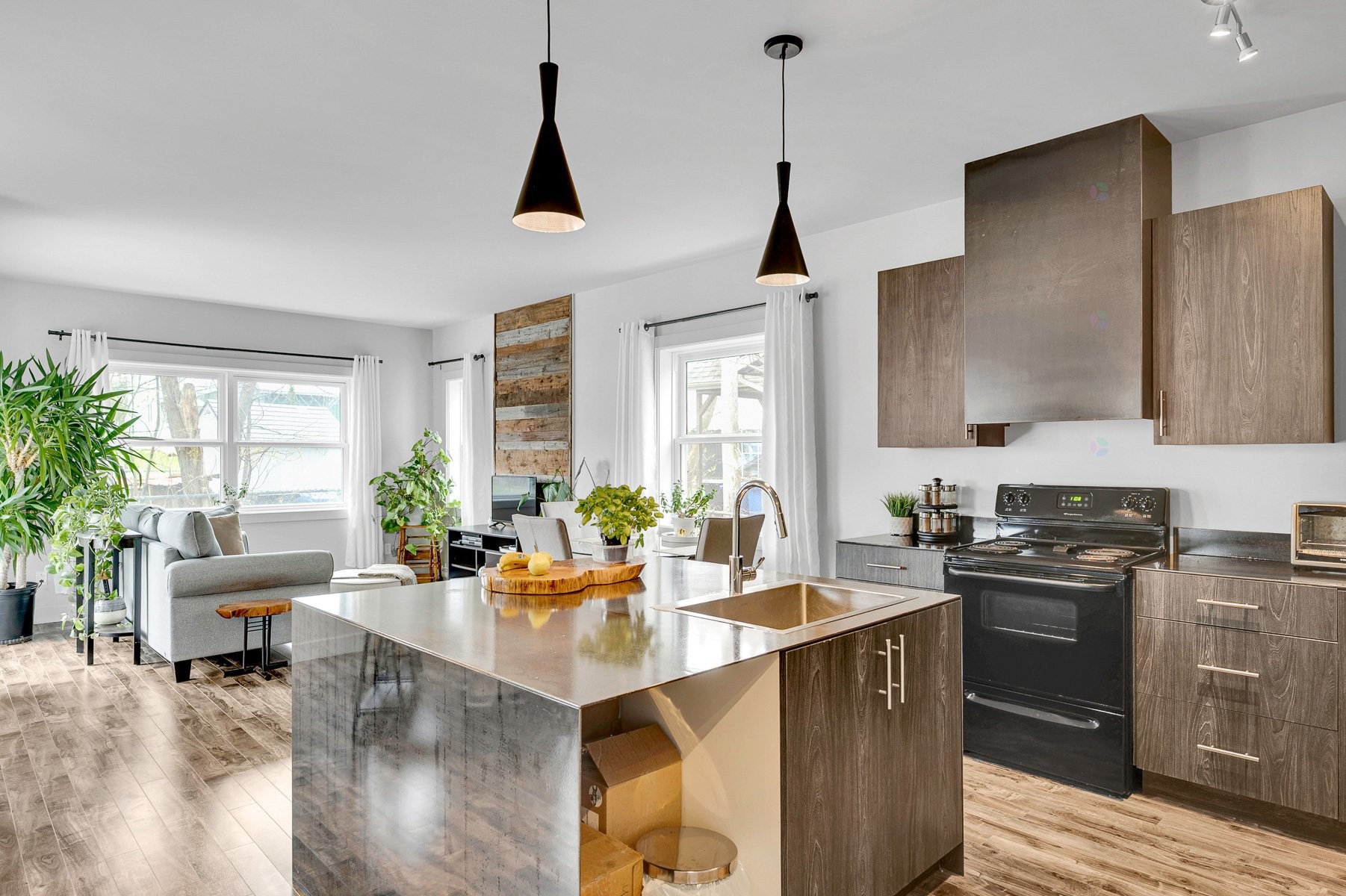 Kitchen - 3021 Rue St-Charles, Sainte-Adèle, QC - Indoor Photo Showing Kitchen