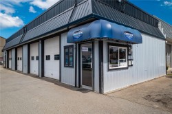 123 Fourth Ave EASTQualicum Beach, BC V9K 1S9