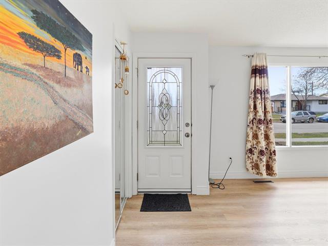 2133 Manitoba Ave, Winnipeg, MB