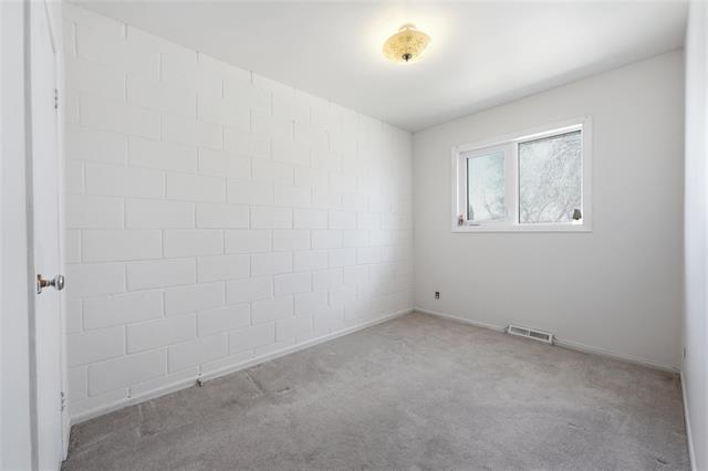 704 Hugo St, Winnipeg, MB