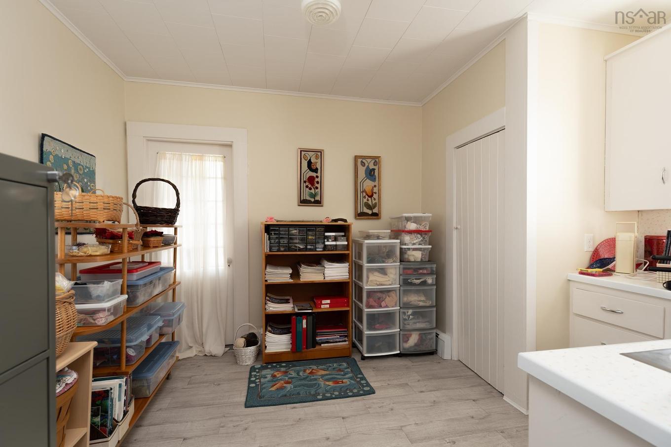 17 Porter Street, Yarmouth, NS - Indoor