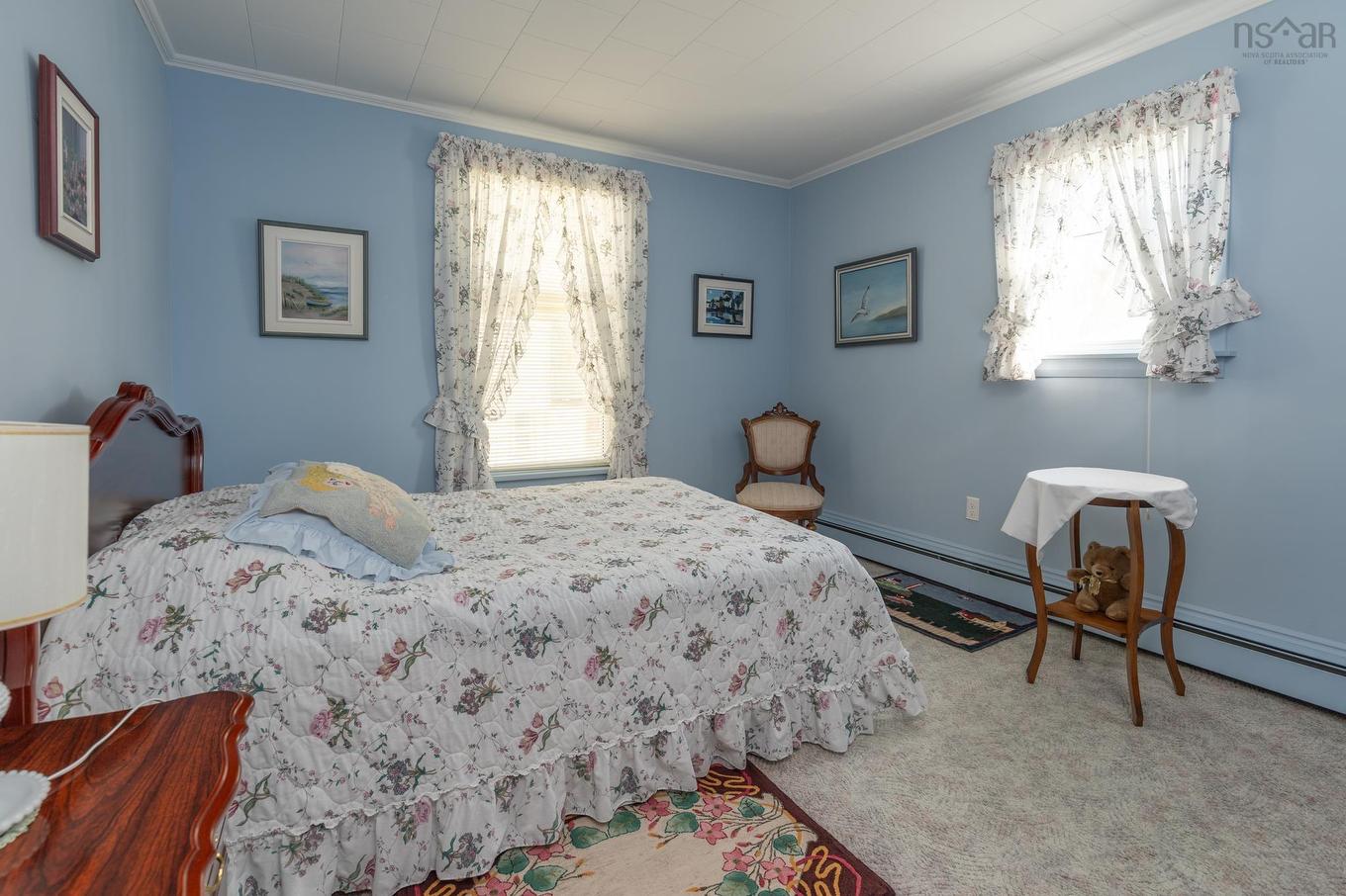 17 Porter Street, Yarmouth, NS - Indoor Photo Showing Bedroom
