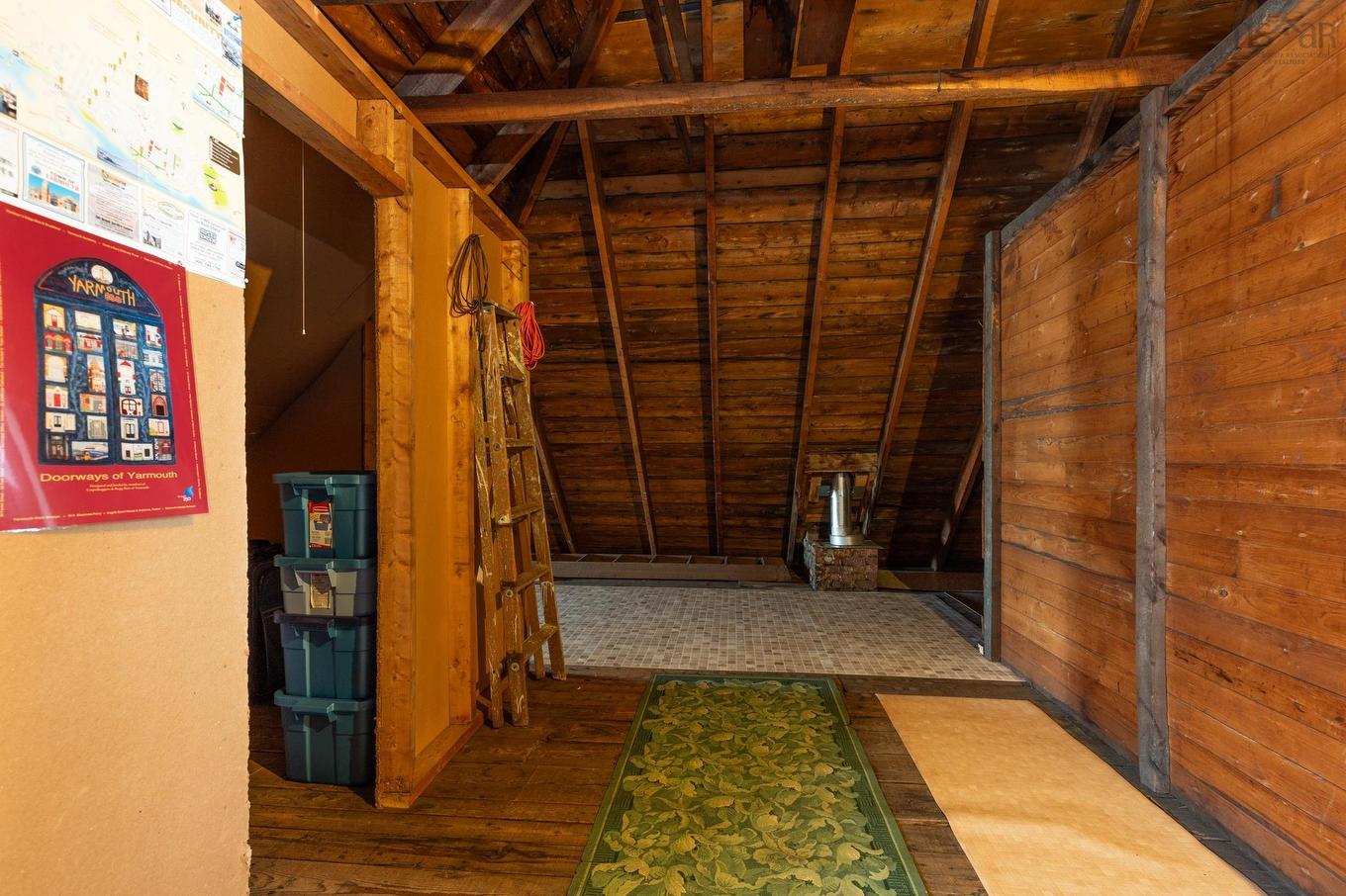 17 Porter Street, Yarmouth, NS - Indoor Photo Showing Other Room
