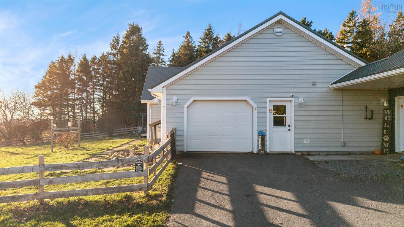 935 Brookside Road, Upper Brookside, NS