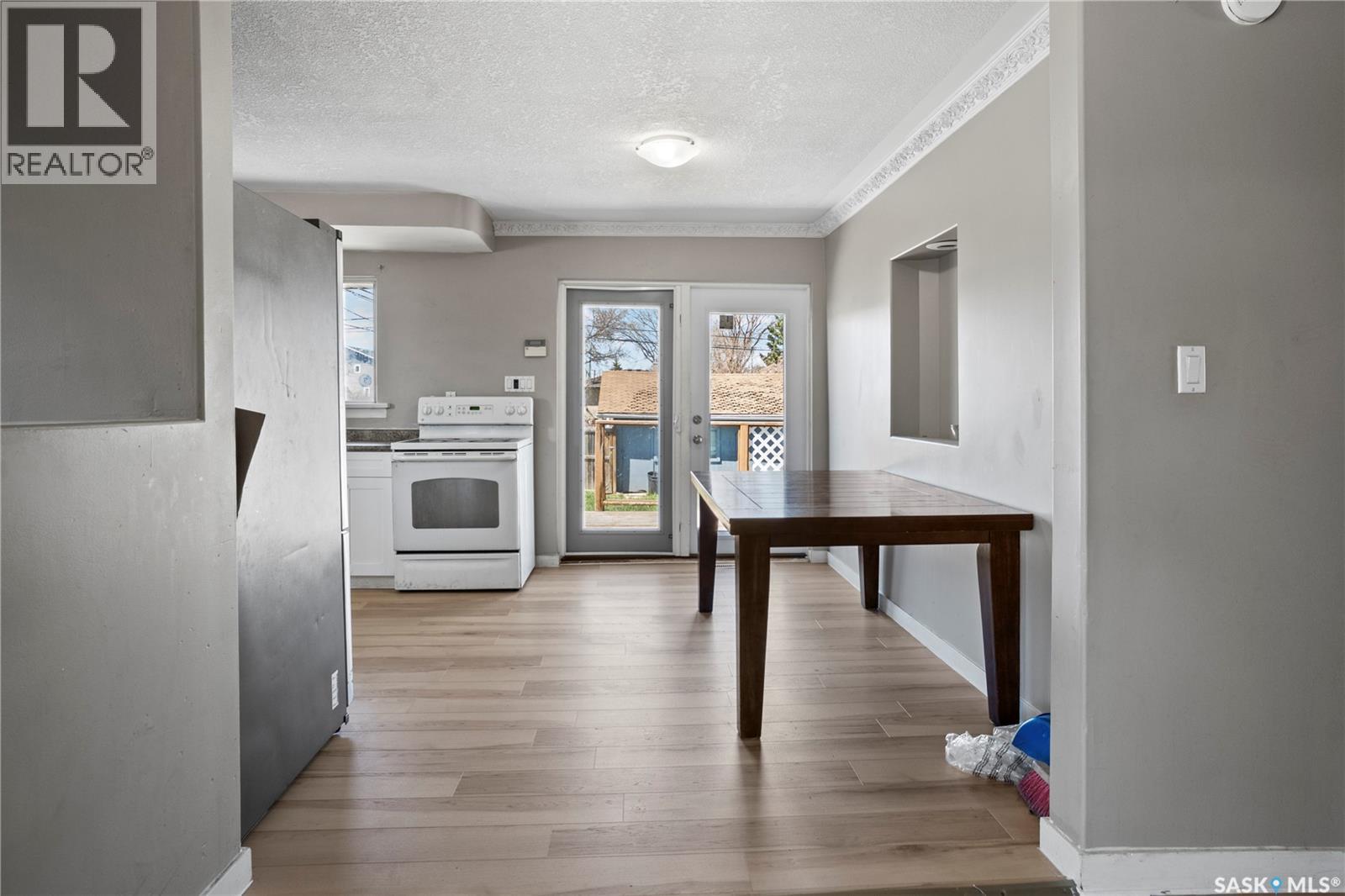 978 Lindsay Street, Regina, SK - Indoor
