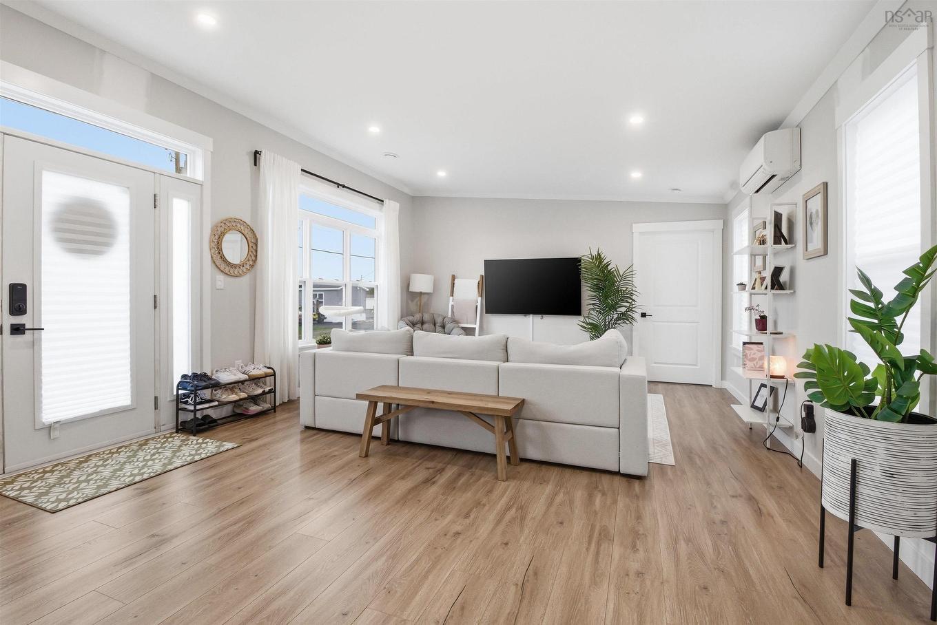 2 Helmsley Crescent, Elmsdale, NS