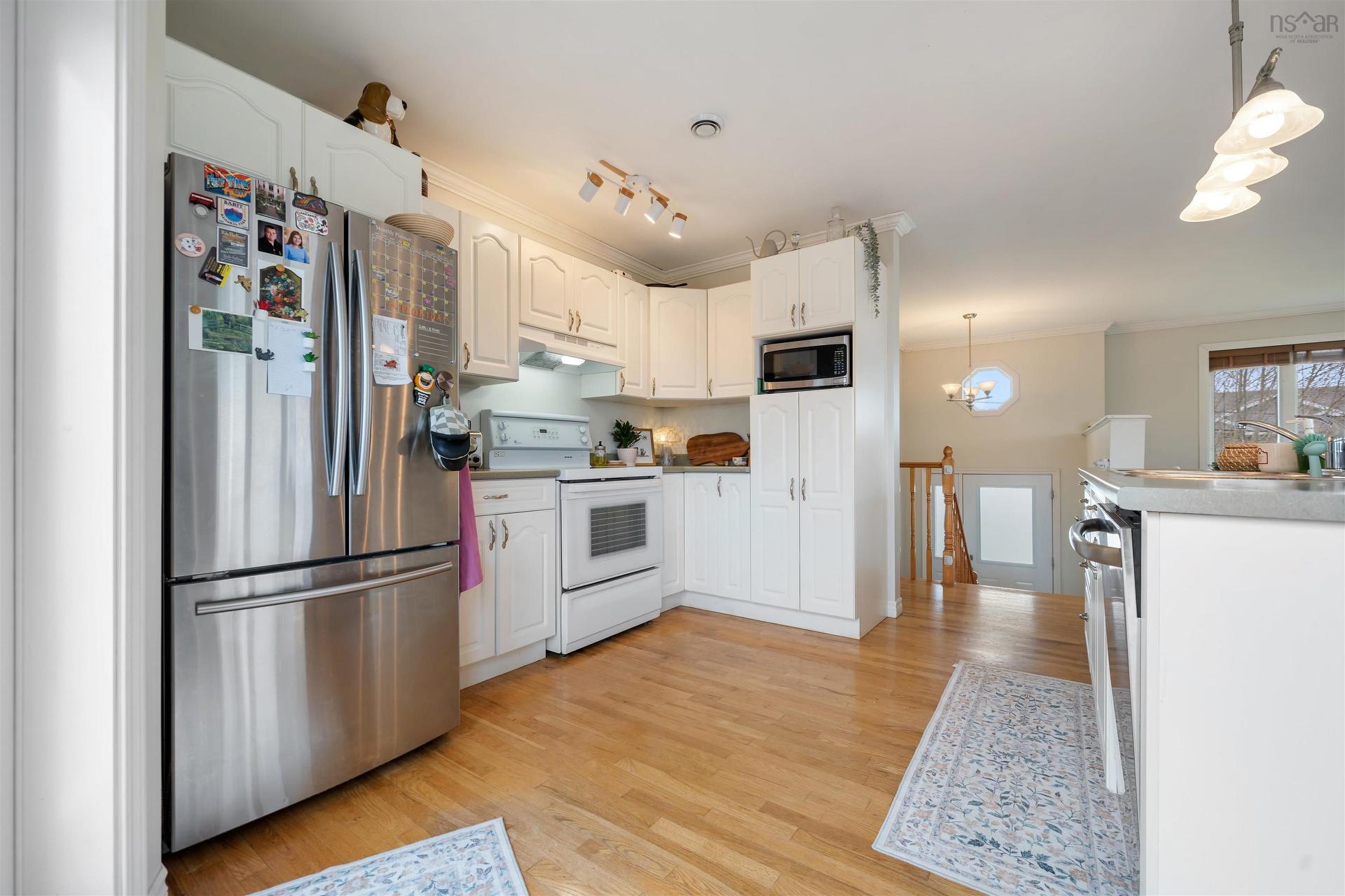 98 Sierra Drive, New Glasgow, NS - Indoor Photo Showing Kitchen