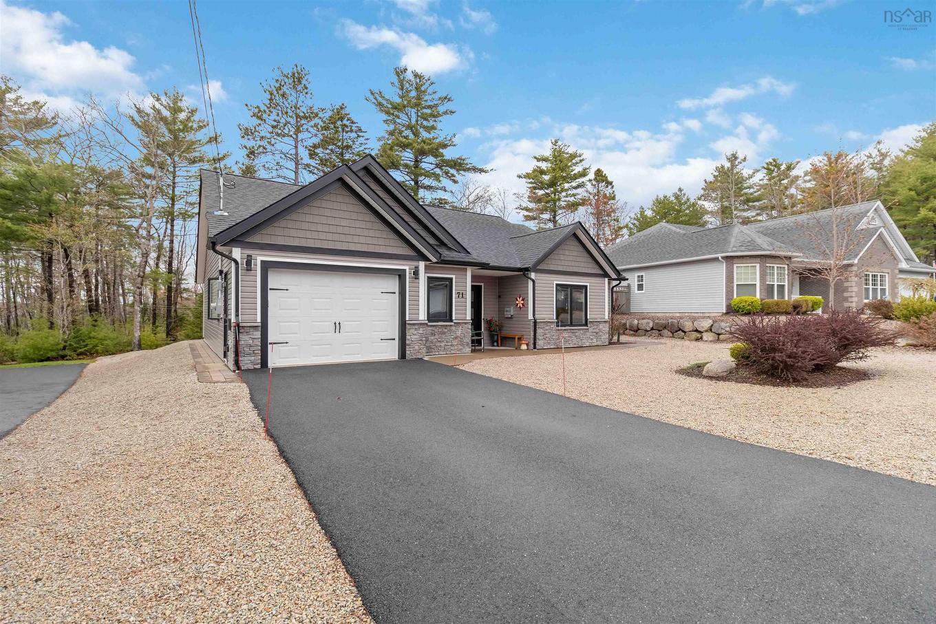 71 Acorn Drive, Bridgewater, NS