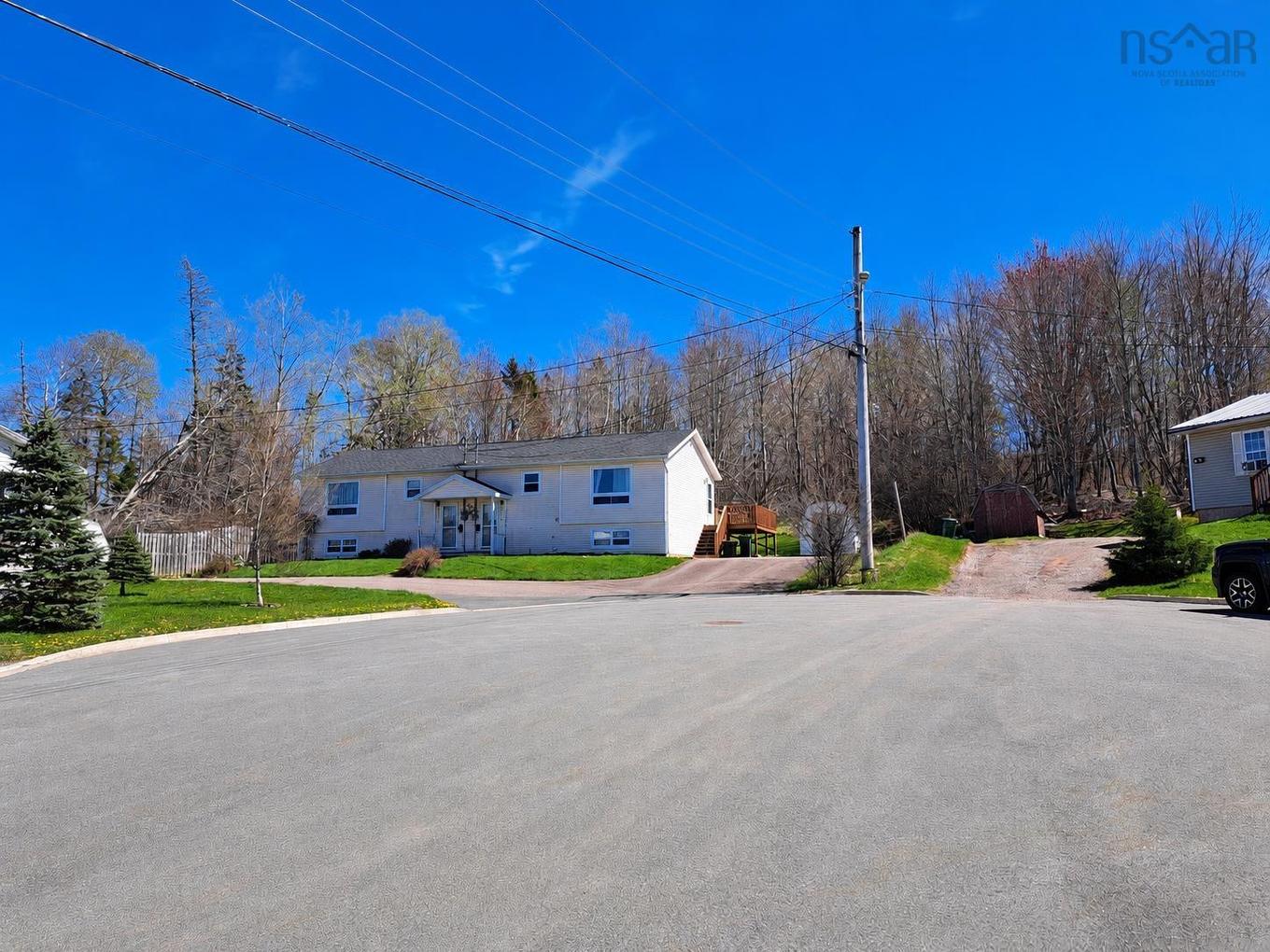 A & B 29 Schirra Close, Truro, NS