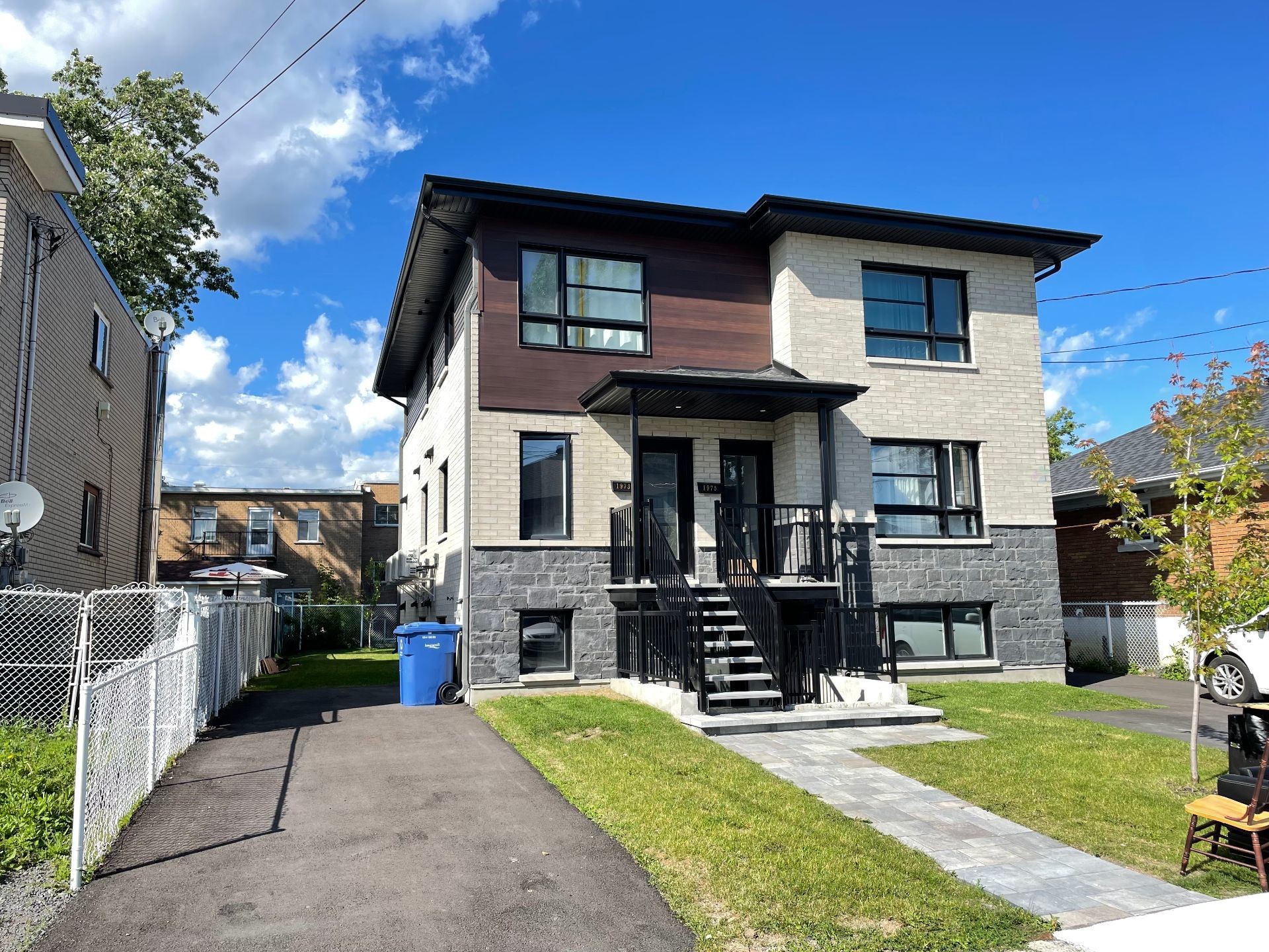 Exterior - 1971 Rue Préfontaine, Longueuil (Le Vieux-Longueuil), QC - Outdoor With Facade