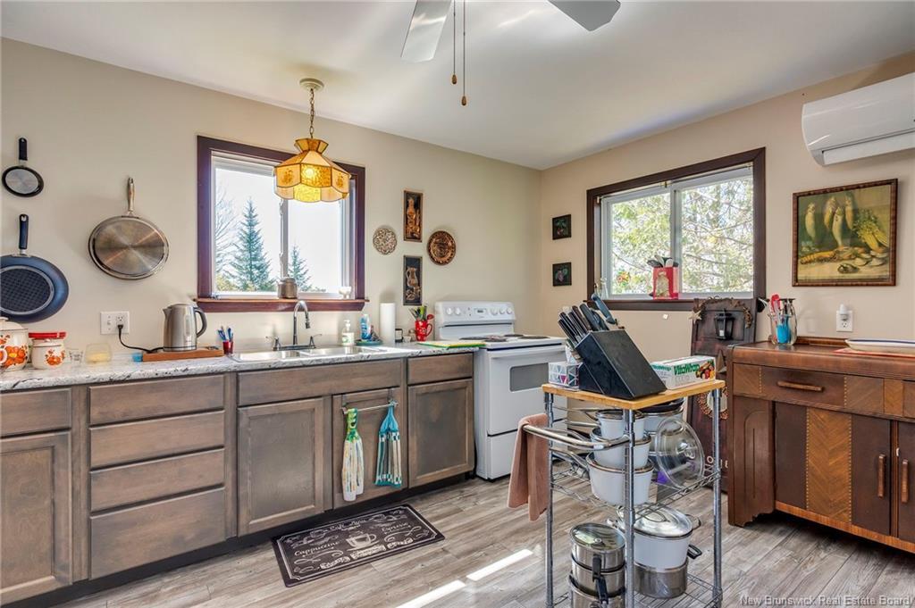 111 Mckay Loop Rd, Pennfield, NB