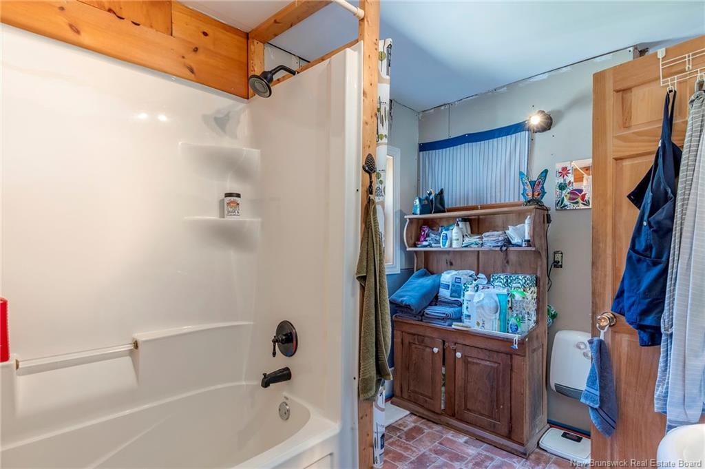 111 Mckay Loop Rd, Pennfield, NB