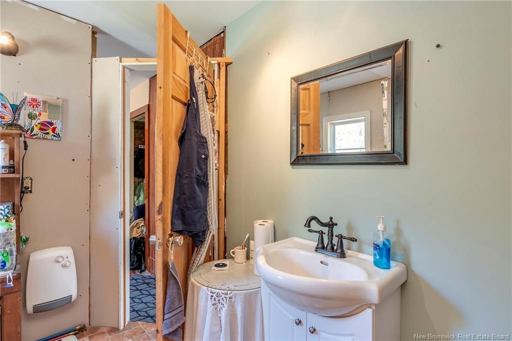 111 Mckay Loop Rd, Pennfield, NB