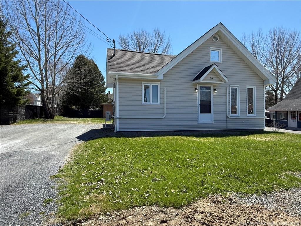69 Pont Rd, Saint-Léonard, NB