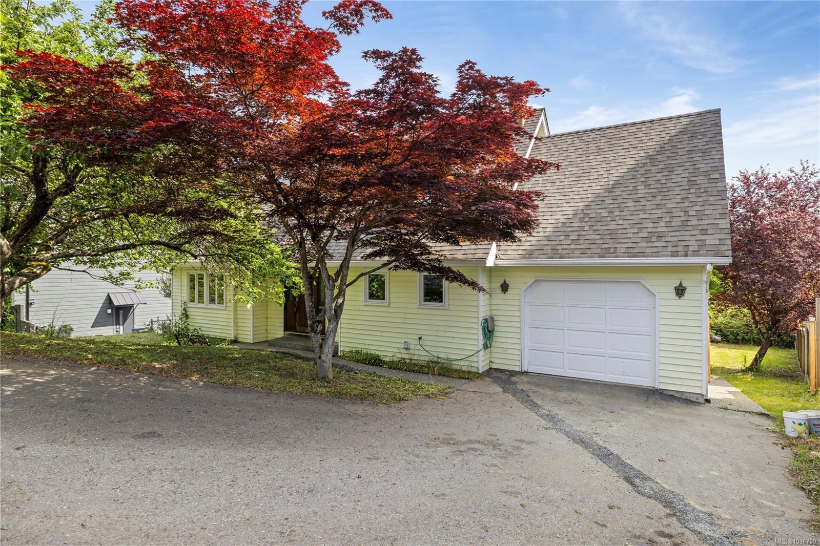 618 Beach Dr, Nanaimo, BC