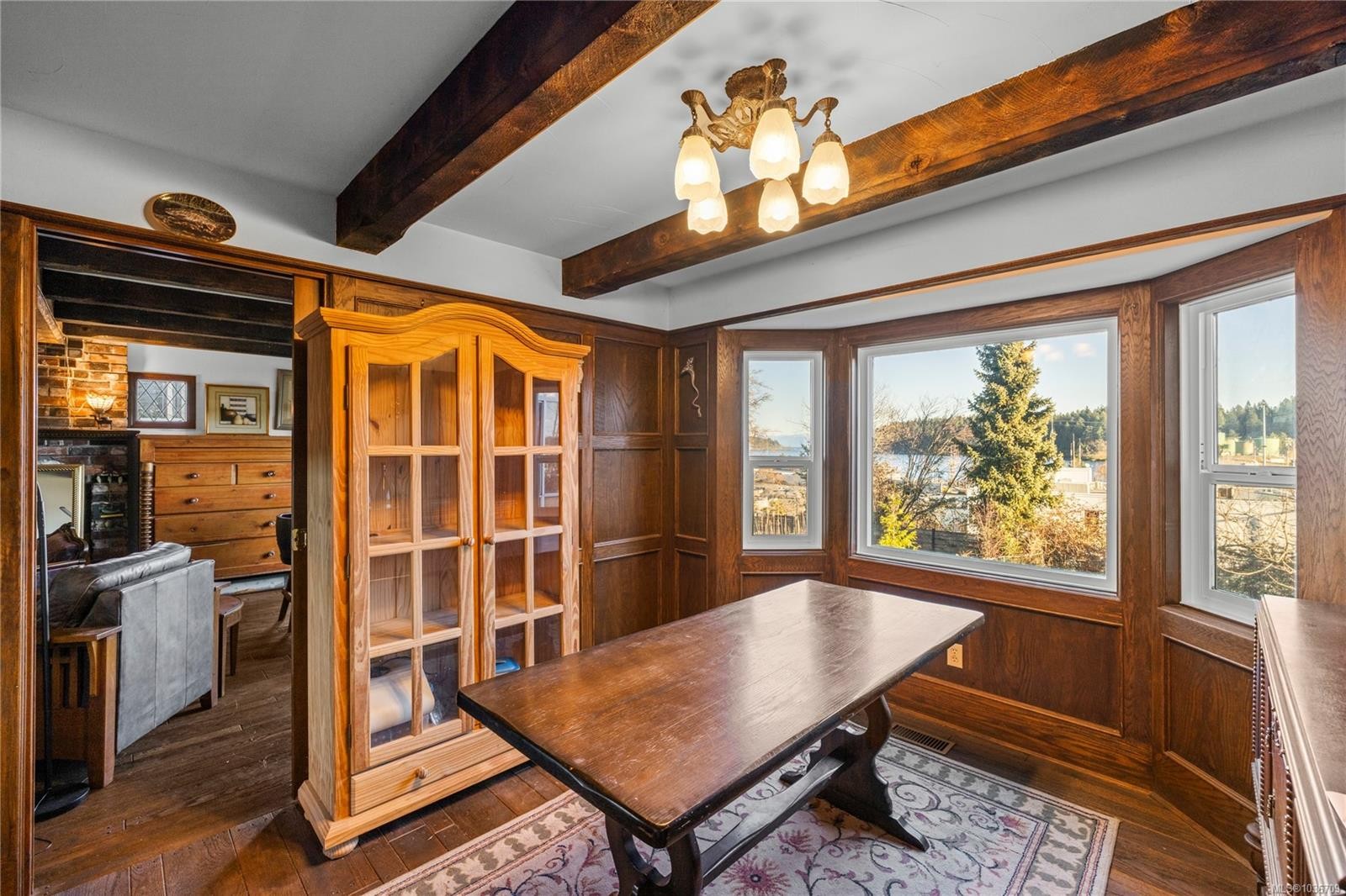618 Beach Dr, Nanaimo, BC