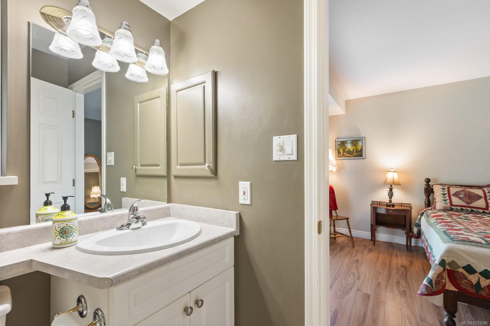 2188 Cardinal Pl, Comox, BC
