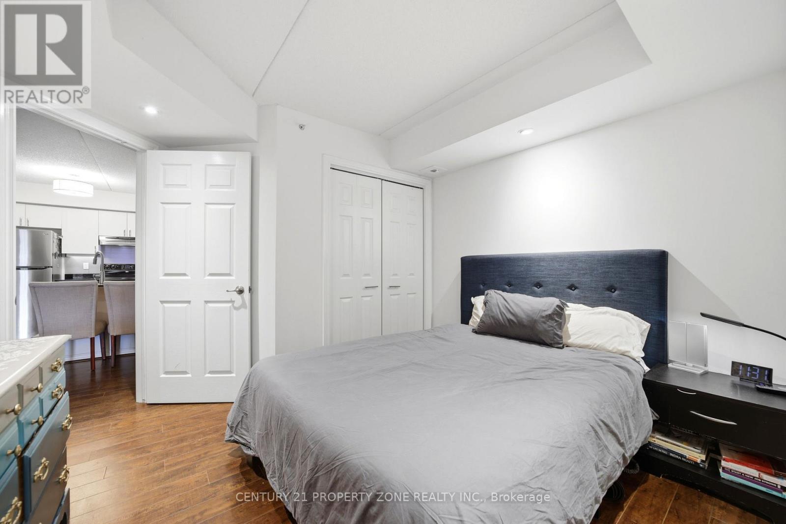 306 - 1440 Bishops Gate, Oakville, ON - Indoor Photo Showing Bedroom