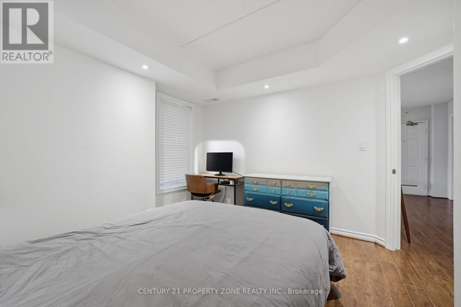 306 - 1440 Bishops Gate, Oakville, ON - Indoor Photo Showing Bedroom