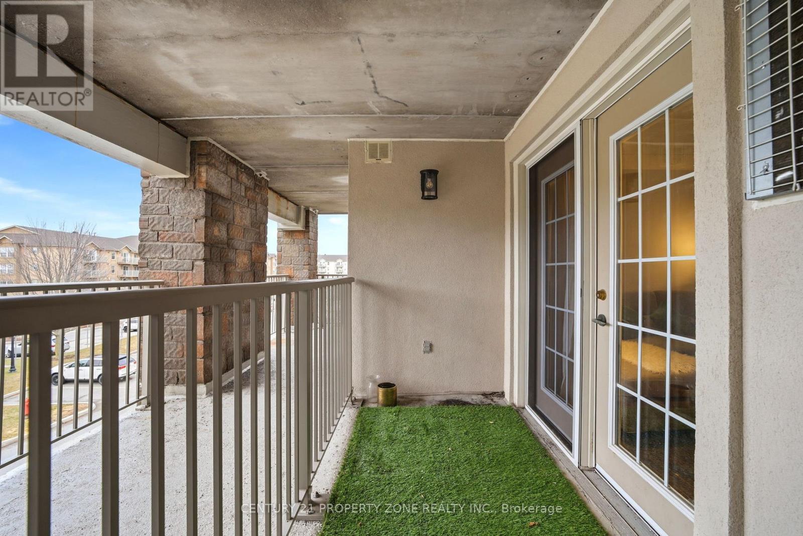 306 - 1440 Bishops Gate, Oakville, ON - Outdoor With Exterior