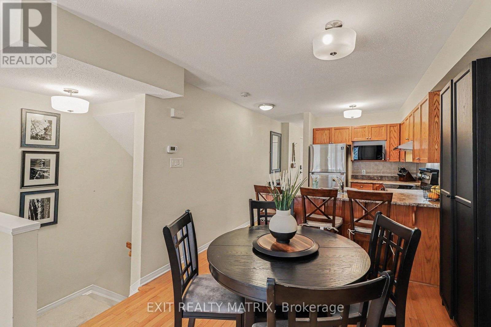 88 Strathaven Private, Ottawa, ON - Indoor Photo Showing Dining Room