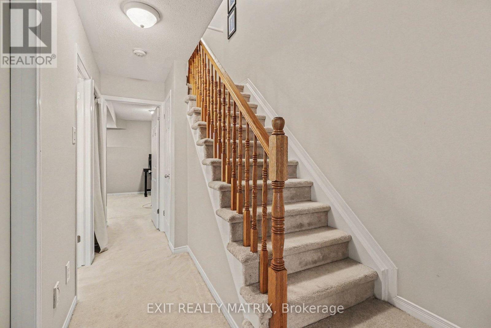88 Strathaven Private, Ottawa, ON - Indoor Photo Showing Other Room