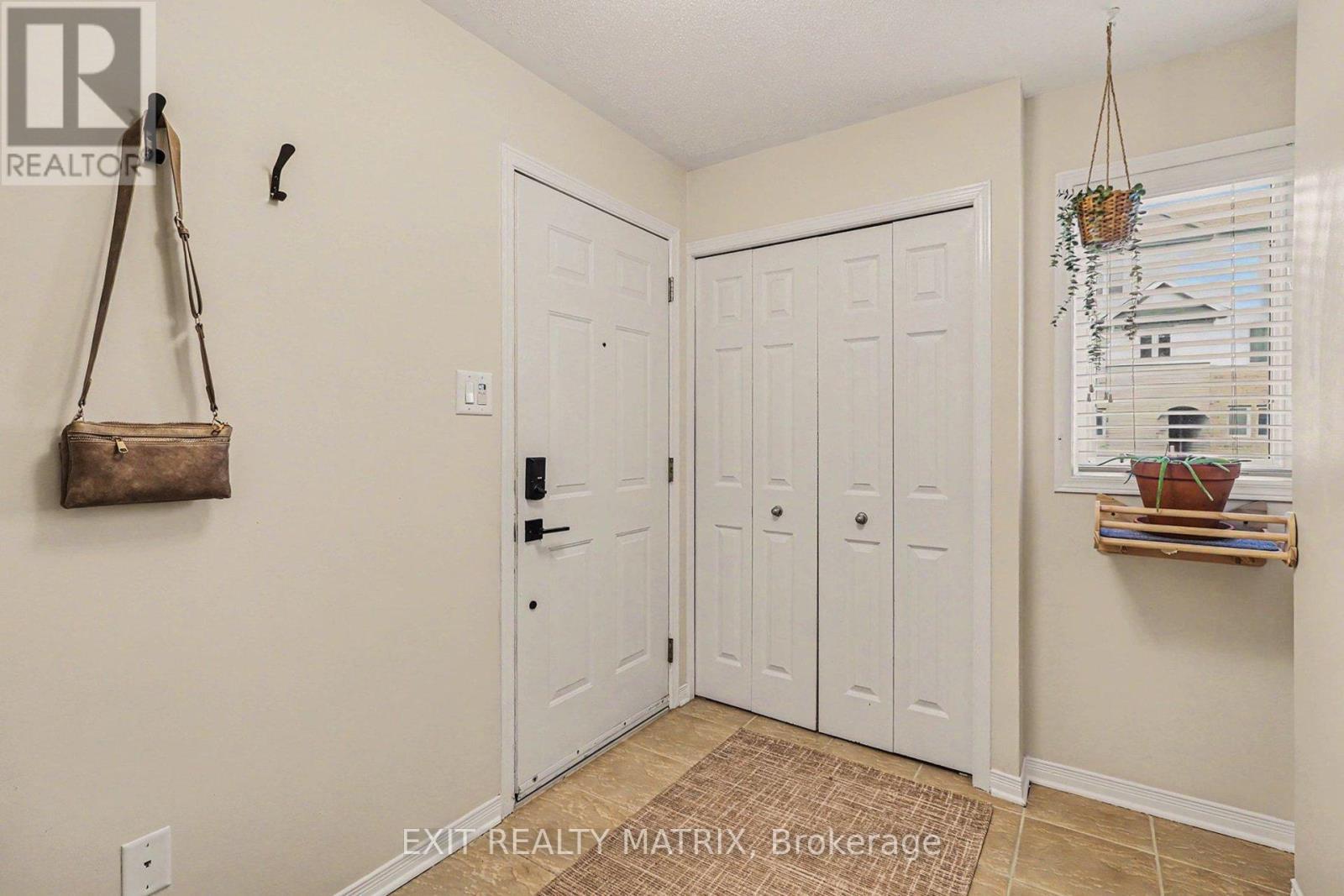 88 Strathaven Private, Ottawa, ON - Indoor Photo Showing Other Room