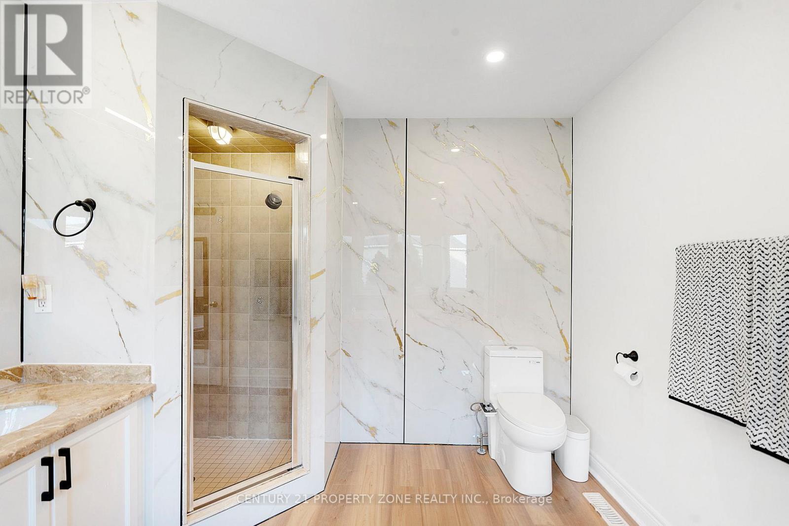 30 Grouse Lane, Brampton, ON - Indoor Photo Showing Bathroom