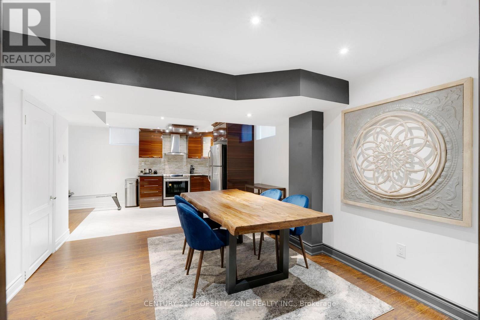 30 Grouse Lane, Brampton, ON - Indoor Photo Showing Dining Room