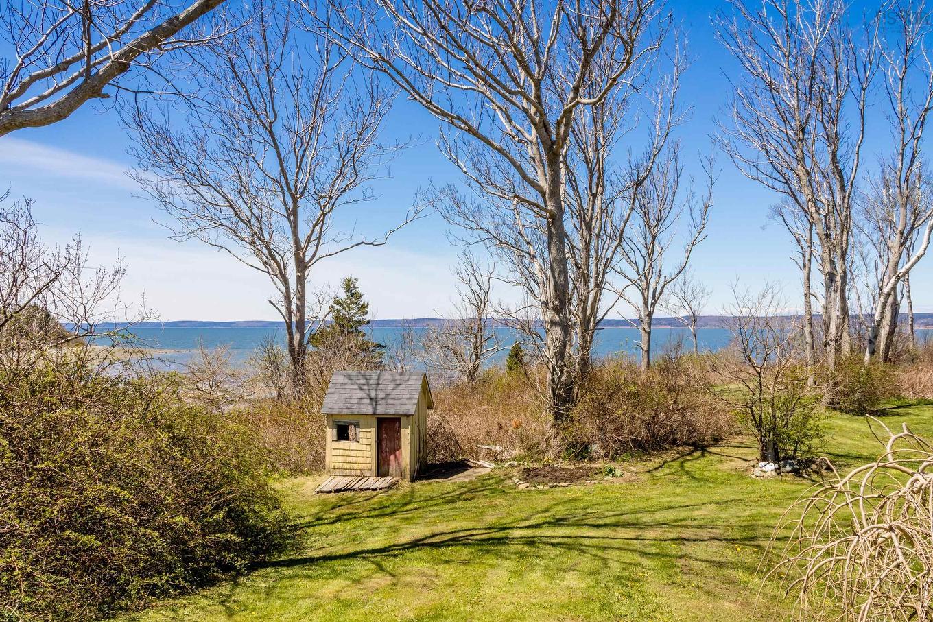 8367 Highway 101, Brighton, NS