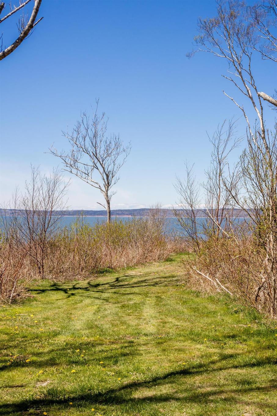 8367 Highway 101, Brighton, NS
