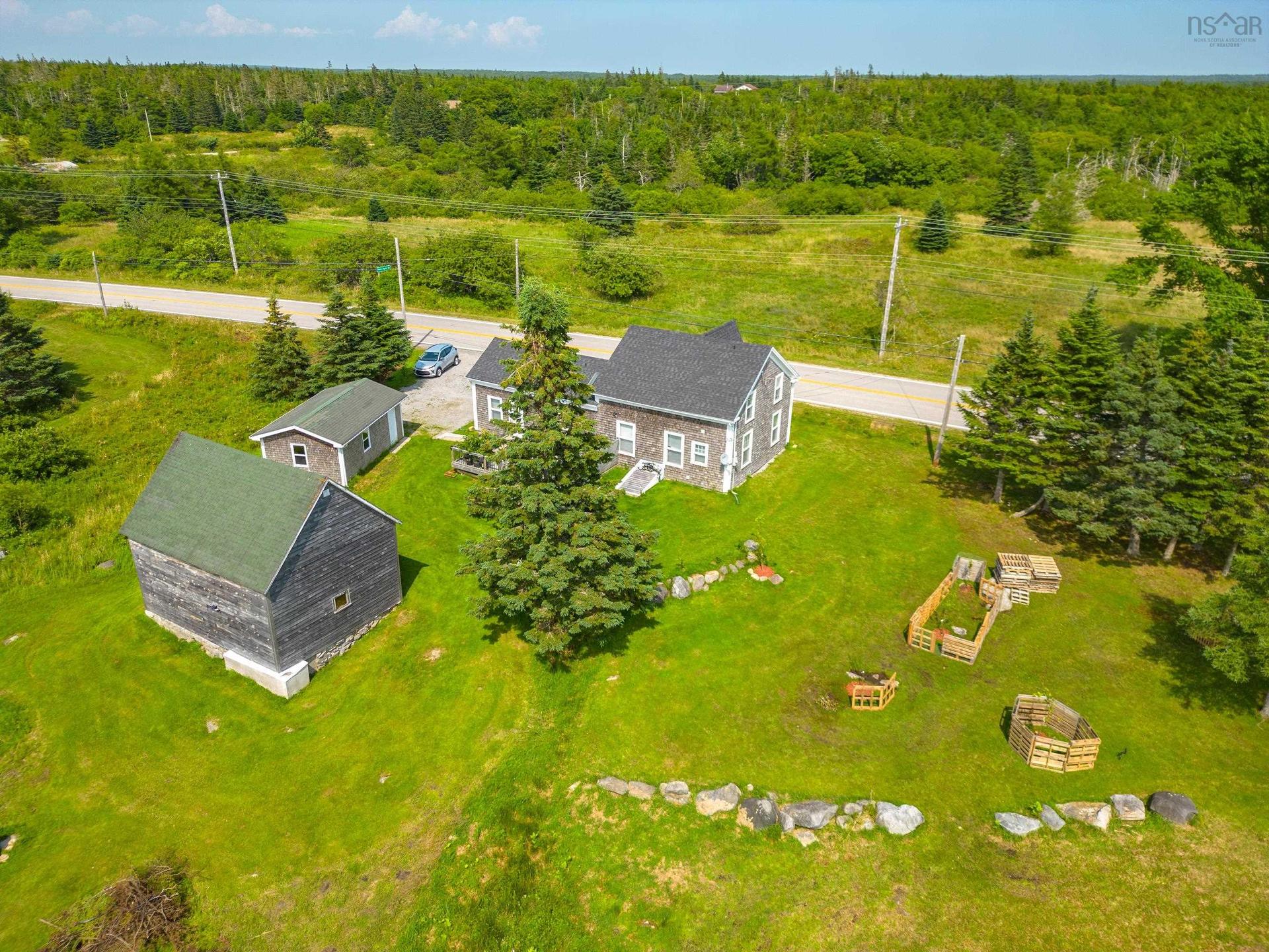 1663 Highway 3, East Pubnico, NS