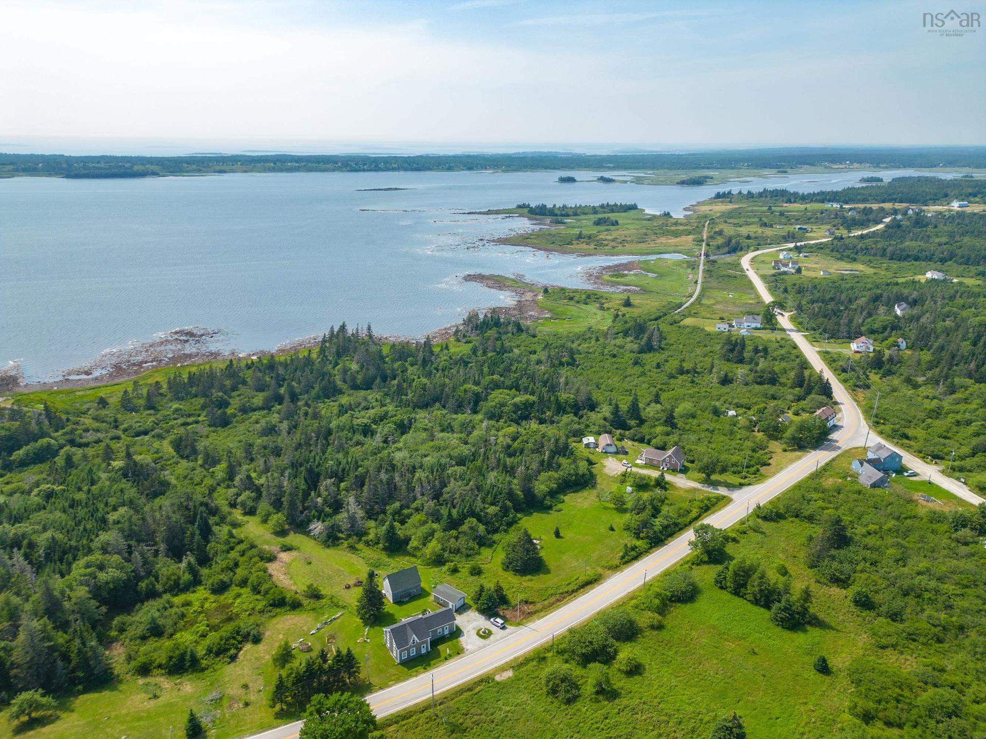 1663 Highway 3, East Pubnico, NS