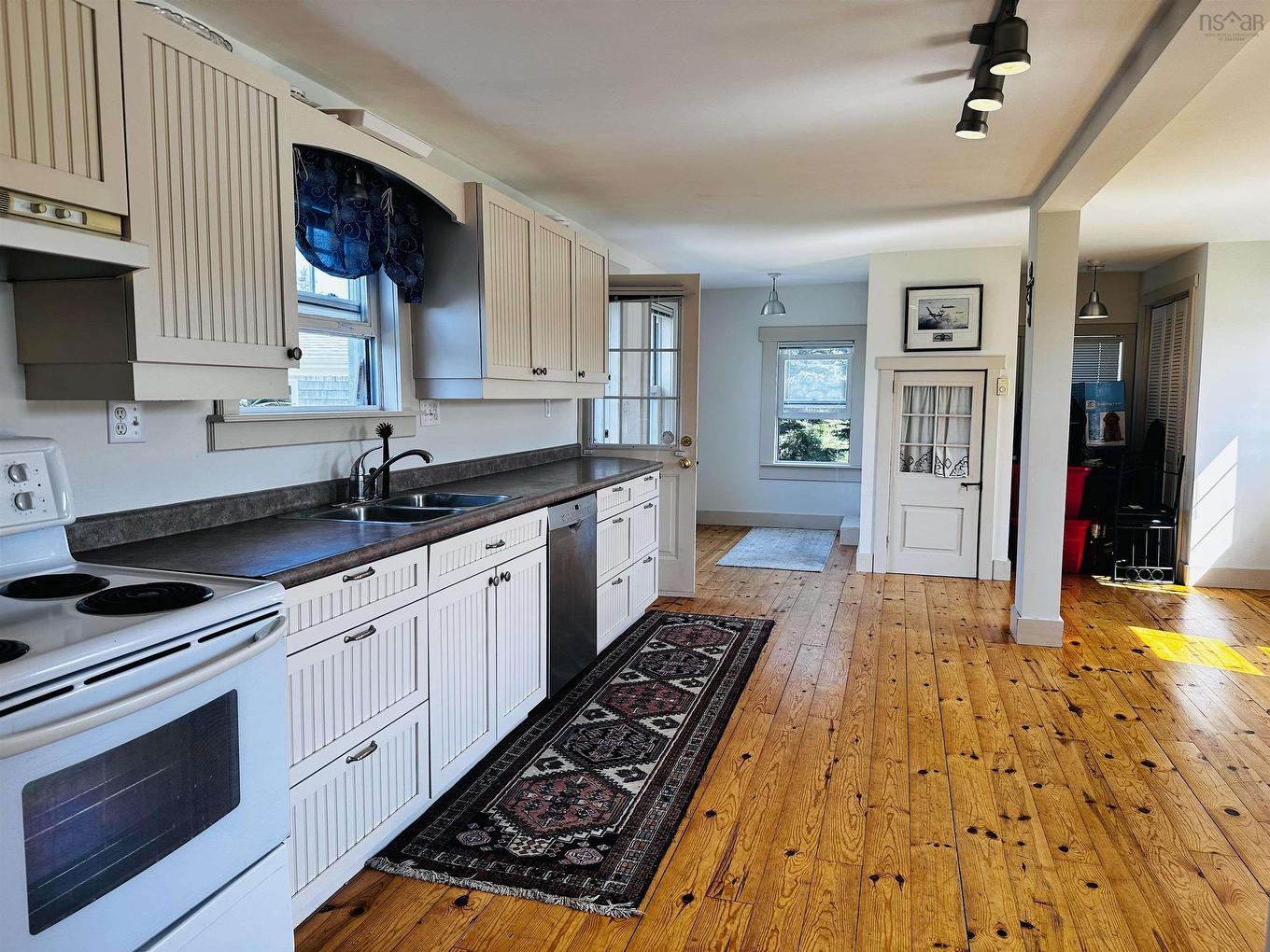 1663 Highway 3, East Pubnico, NS