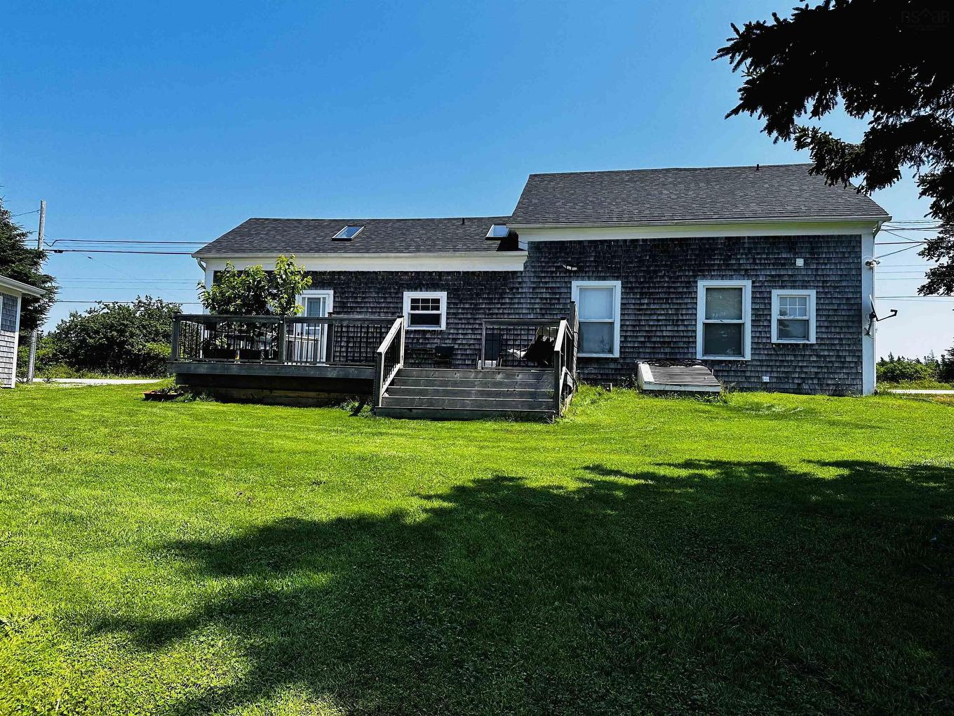 1663 Highway 3, East Pubnico, NS