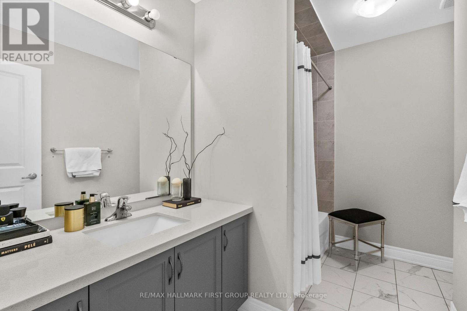 22 Phillipsen Way, Markham, ON - Indoor Photo Showing Bathroom