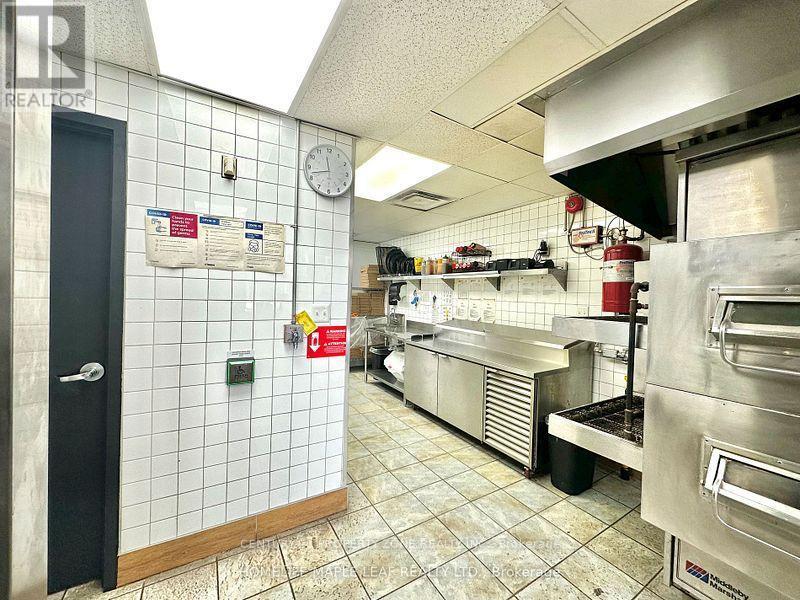 1201 Hurontario Street, Mississauga, ON