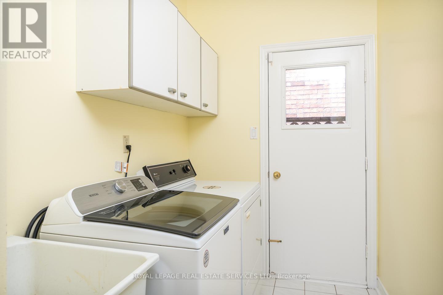 Laundry Room - 4810 Rathkeale Road, Mississauga, ON - Indoor Photo Showing Laundry Room