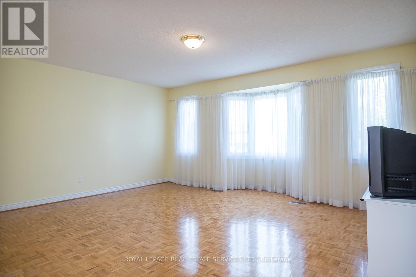 Primary bedroom - window view - 4810 Rathkeale Road, Mississauga, ON - Indoor Photo Showing Other Room