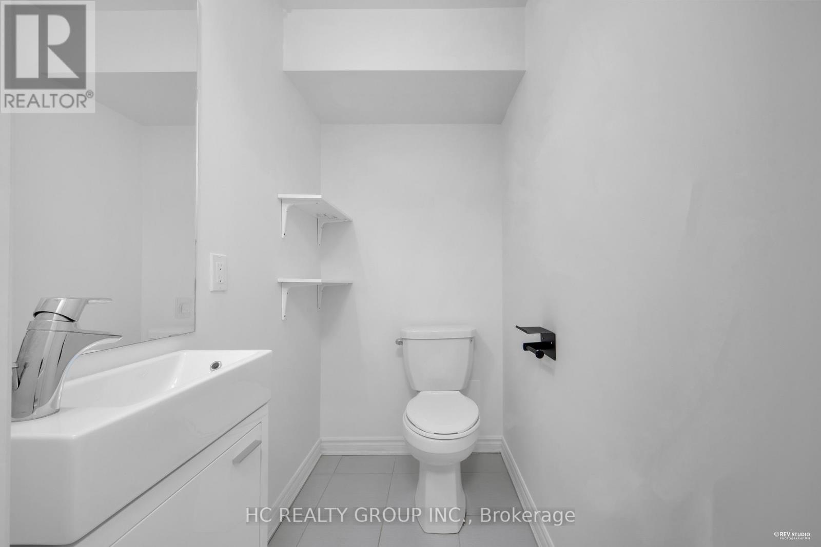 13 - 2212 Bromsgrove Road, Mississauga, ON - Indoor Photo Showing Bathroom