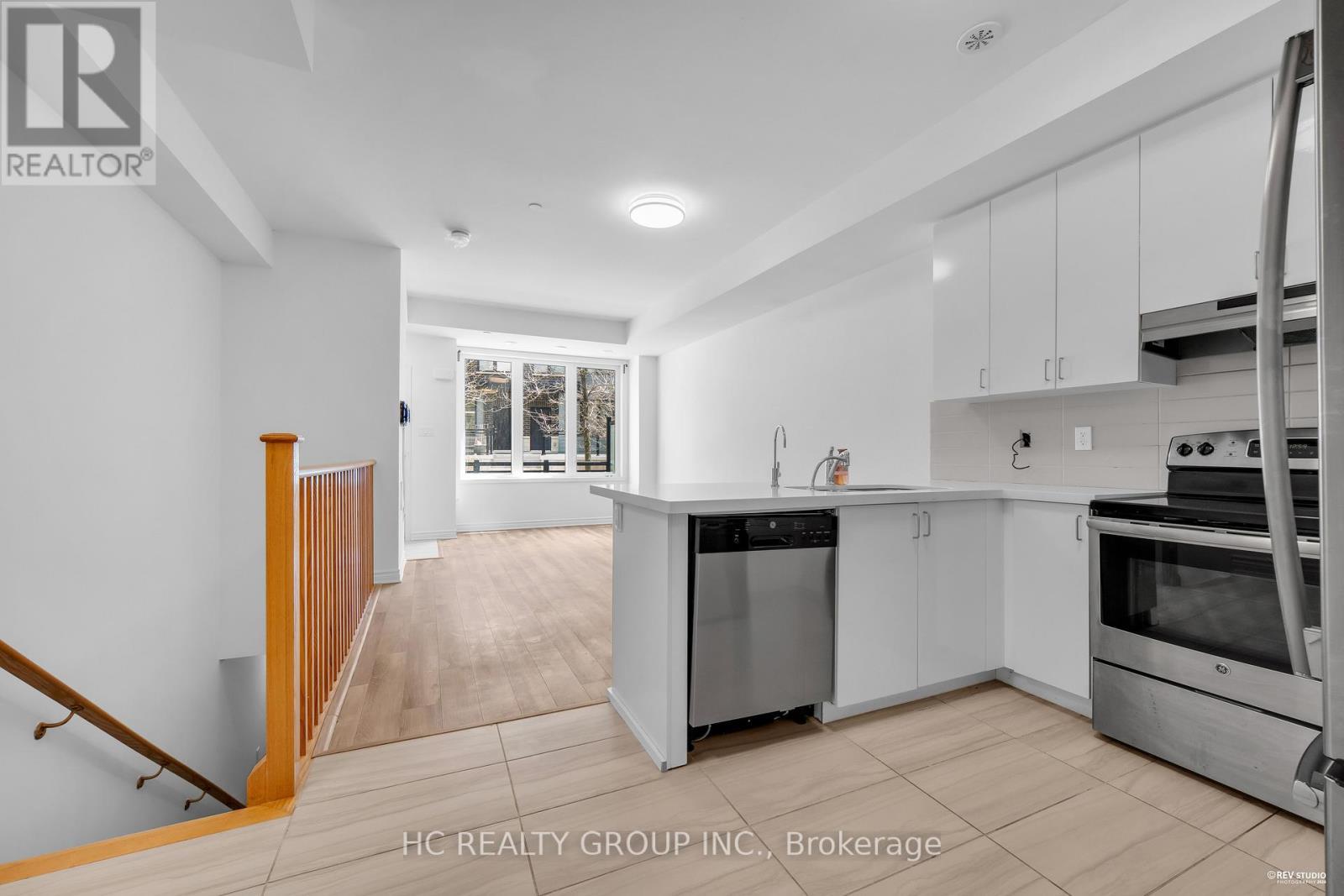13 - 2212 Bromsgrove Road, Mississauga, ON - Indoor Photo Showing Kitchen