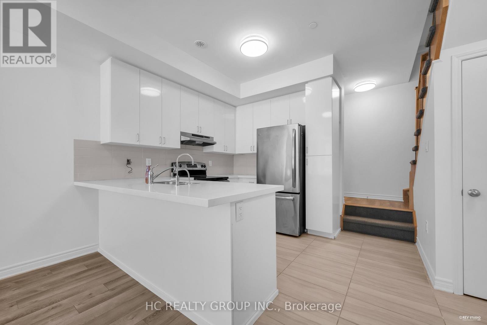 13 - 2212 Bromsgrove Road, Mississauga, ON - Indoor Photo Showing Kitchen