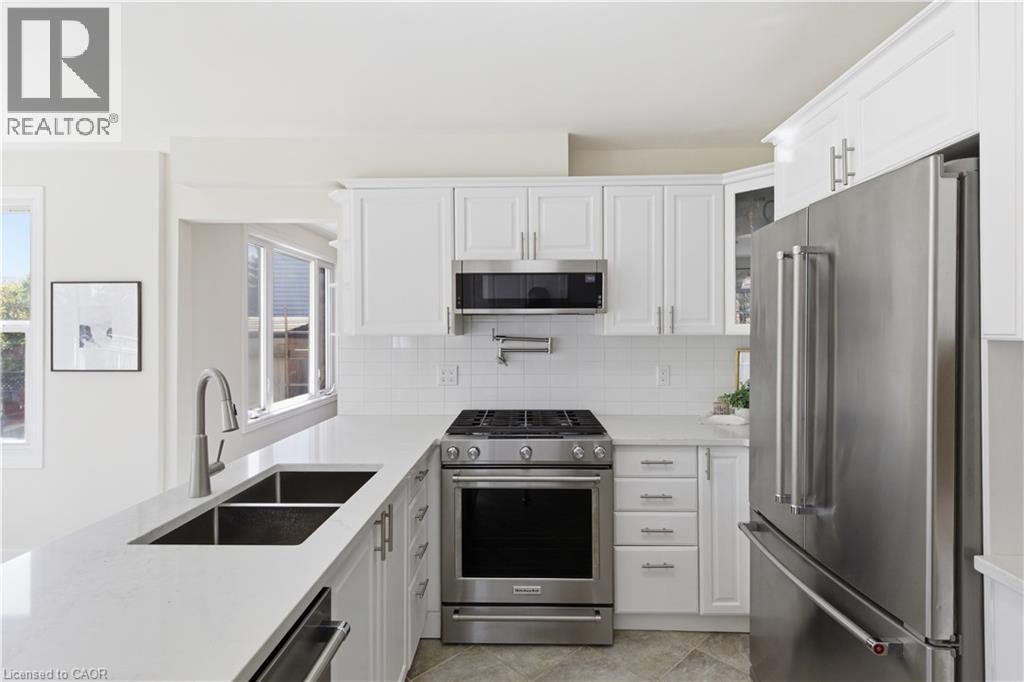 96 Gordon Street, Cambridge, ON - Indoor Photo Showing Kitchen With Stainless Steel Kitchen With Double Sink With Upgraded Kitchen