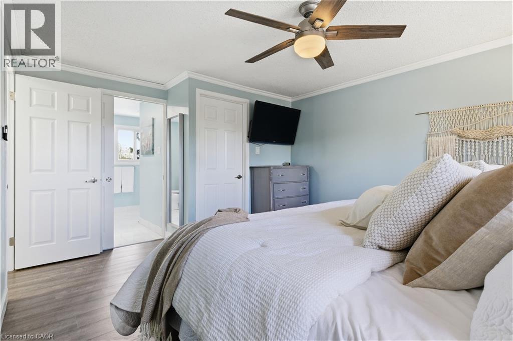 96 Gordon Street, Cambridge, ON - Indoor Photo Showing Bedroom