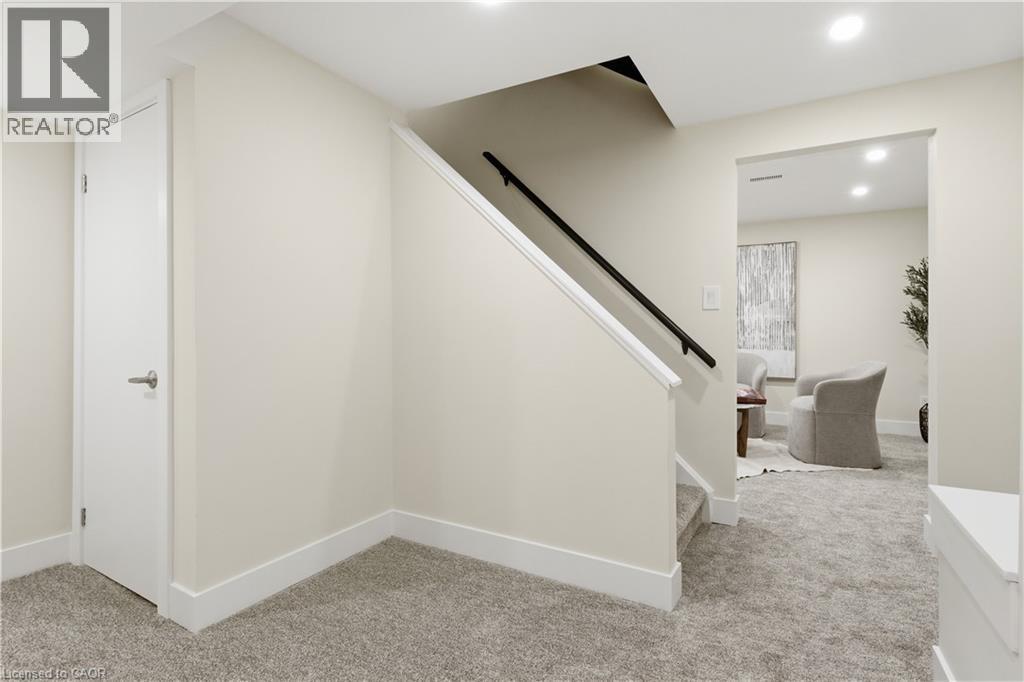 96 Gordon Street, Cambridge, ON - Indoor Photo Showing Other Room