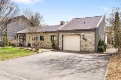 3033 Rue de Valmont Québec (Sainte-Foy/Sillery/Cap-Rouge), QC G1W 2C2