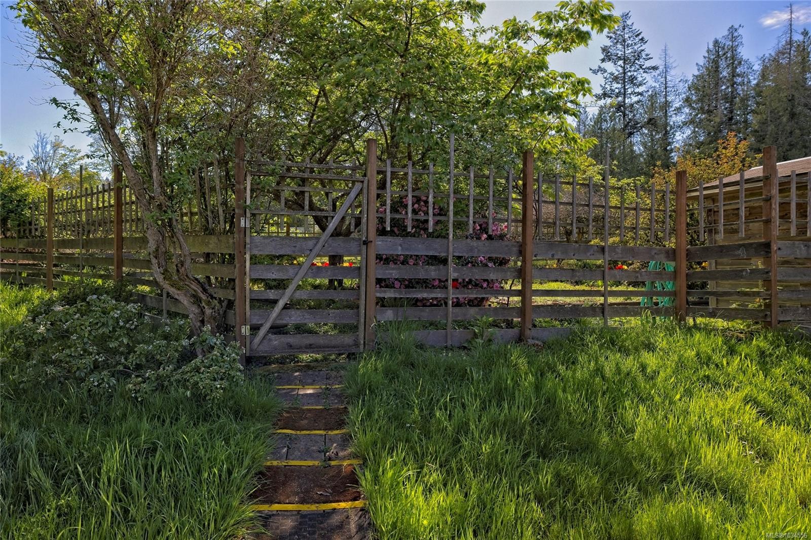 144 Hedger Rd, Salt Spring, BC