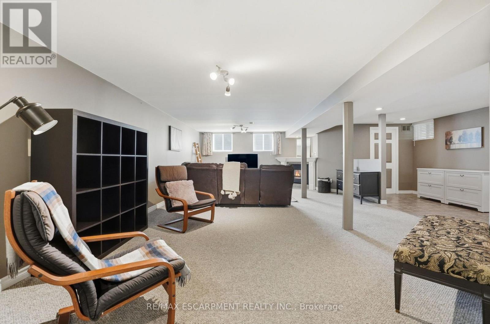 31 Algonquin Avenue, Hamilton, ON - Indoor